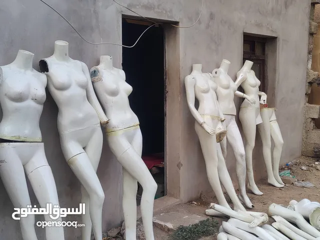 اصنام نسائي وفساتين للبيع بسعرررر عررررررطه