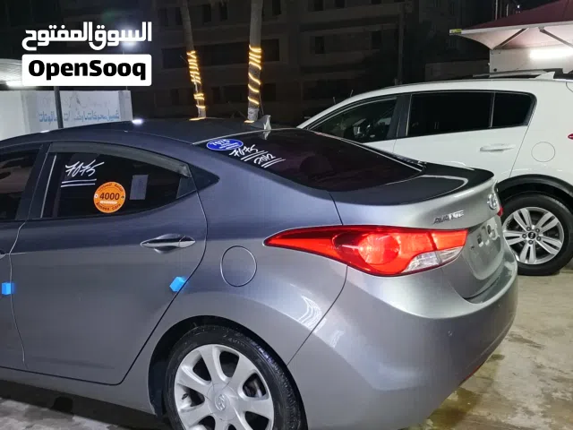 النظيفة وجديد يبيع روحه السلام عليكم هونداي افانتي 2010افانتي 2012فل عدا فتحة