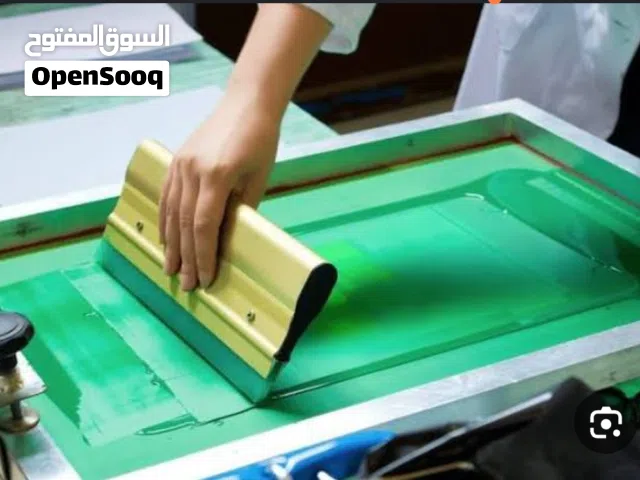 مطلوب شراء نفس الي في الصورة طاولة طباعة سلك سكرين يدوية