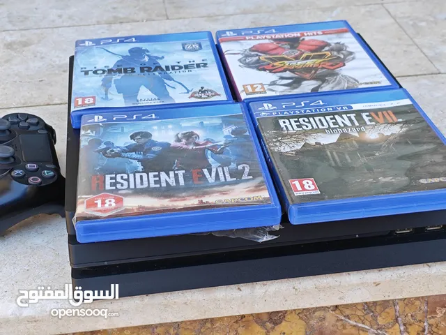 جهاز ps4 pro زاكرة واحد تيرا منزل في العاب و يوجد في السله 118لعبه مع الحساب