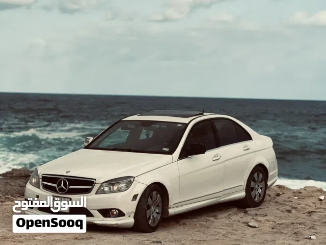 2010 مرسيدس بنز الفئة-C C 300