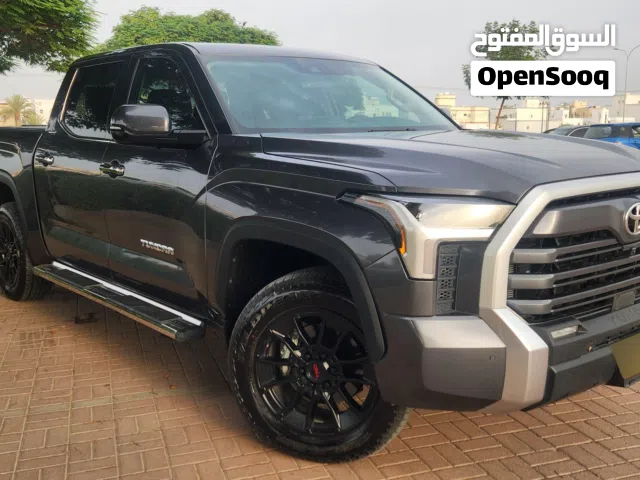 تويوتا توندرا ليمتد دفع رباعي رقم واحد. وارد أمريكي بحالة ممتازة