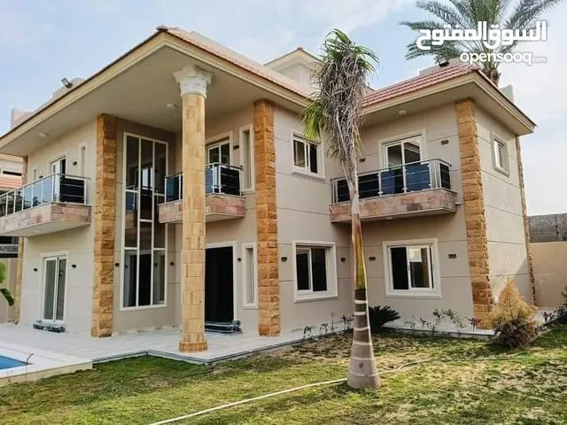 250 m2 More than 6 bedrooms Villa for Sale in Alexandria Amreya