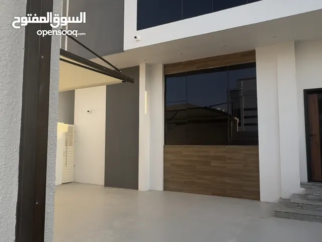 598 m2 More than 6 bedrooms Villa for Sale in Muscat Al Khoud