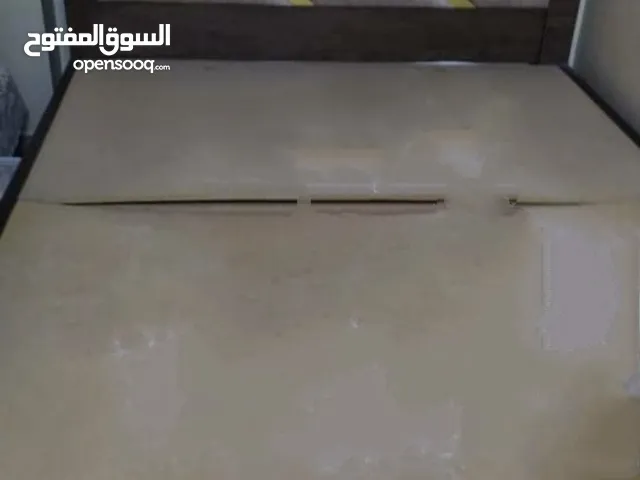 تخت مجوز 170. للبيع بداعي الشفر
