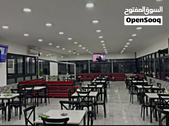 طاولات قهاوي وكراسي عظم وفرش سوري