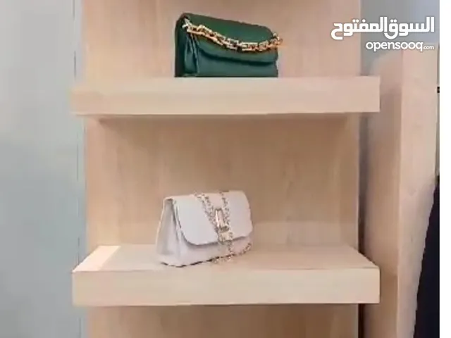 رف خشب تعليق على الحائط