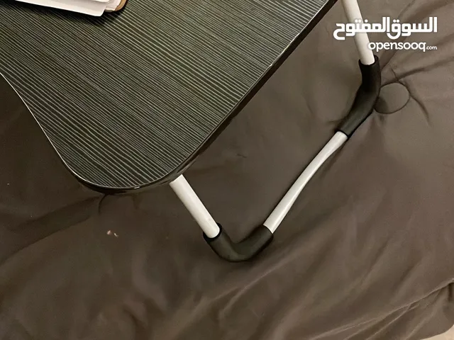طاولة مذاكرة