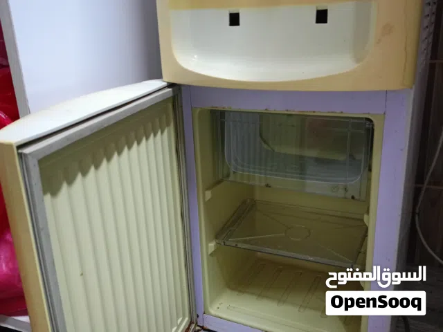 ثلاجة ماء وتبريد صغيرة نوع داوو