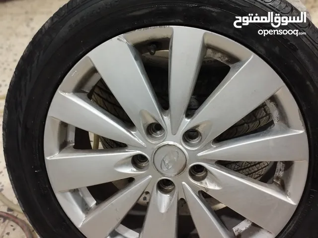 Other 17 Tyre & Wheel Cover in Bani Walid