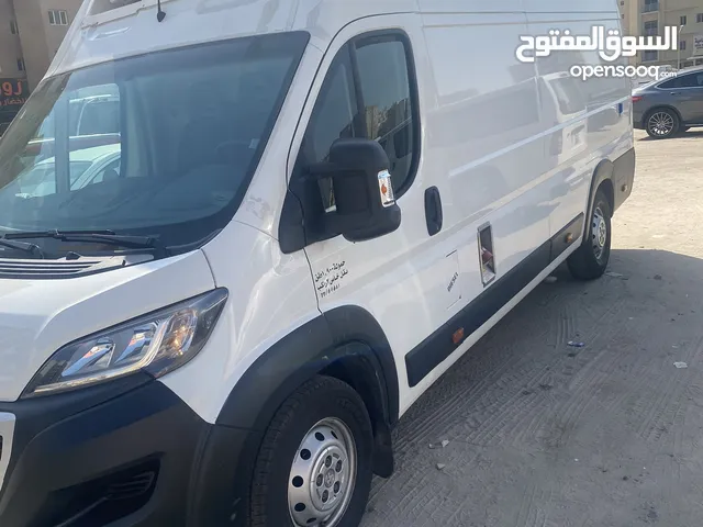 Used Peugeot Boxer in Hawally