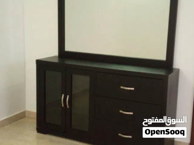 مدخل كبير.40 1 شبه اجديد استعمال بسيط