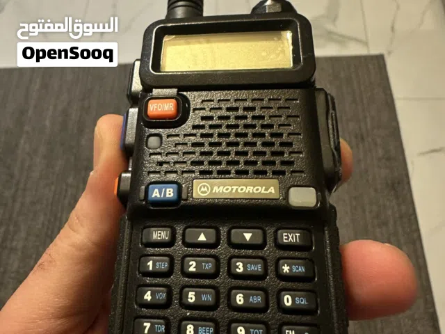 لاسلكي Motorola UV-F8 - المدى البعيد (نظيف جداً)