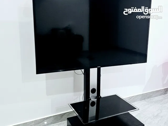 Tv stand  (طاولة تلفزيون)