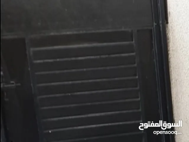 باب حوش حديد