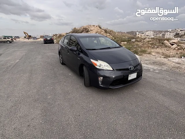 Used Toyota Prius in Amman