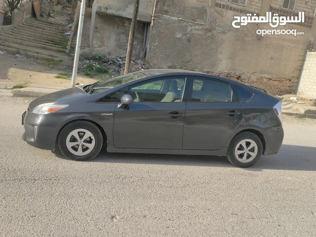 Used Toyota Prius in Zarqa
