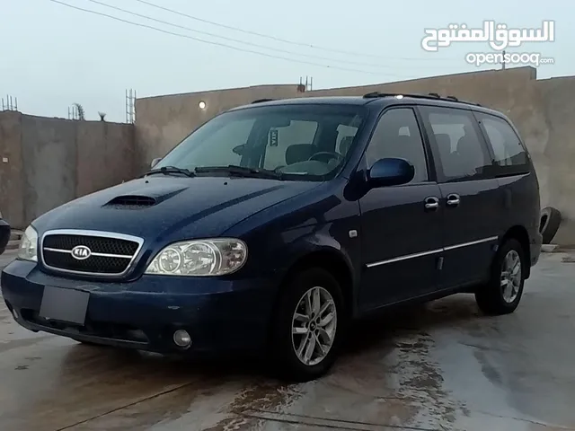 Used Kia Carnival in Al Khums