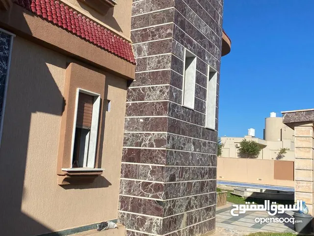 1650 m2 More than 6 bedrooms Villa for Rent in Tripoli Janzour