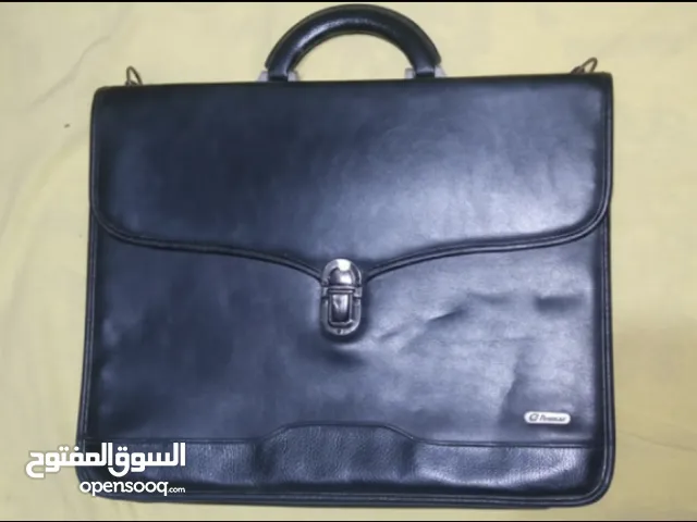 شنطة جلد ماركة Echolac أصلية (حالة ممتازة) - 6 جيوب للابتوب والاوراق