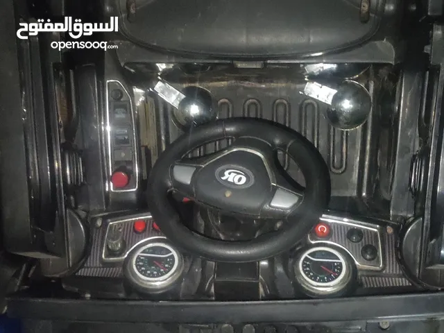 سيارة اطفال من نوع جيب