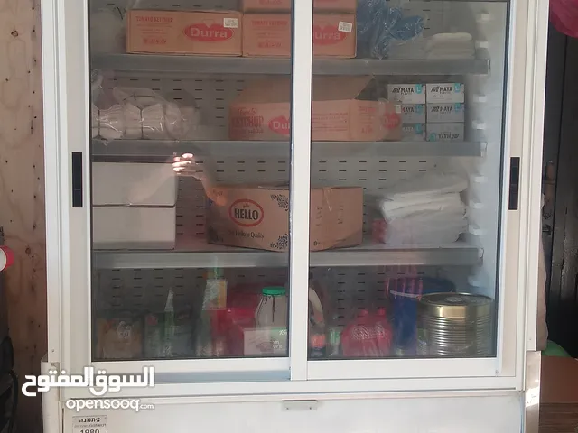 ثلاجة عرض بسعر مغري