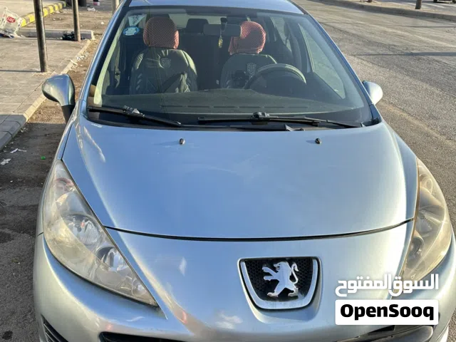 2011 بيجو 207 CC Sport