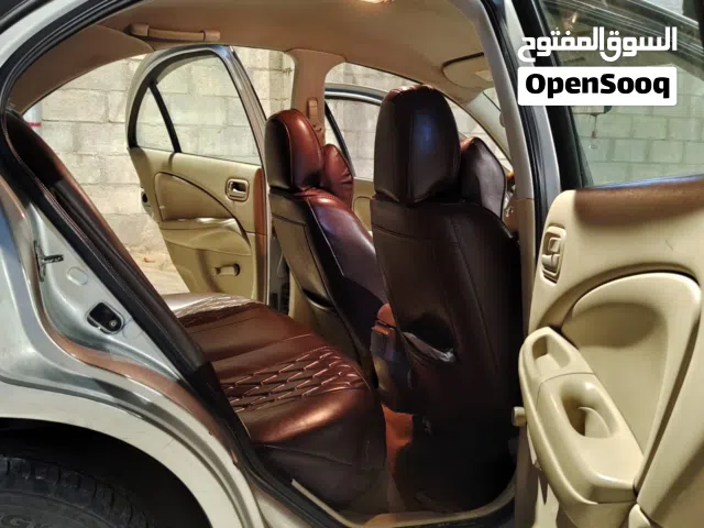 2011 نيسان صني S