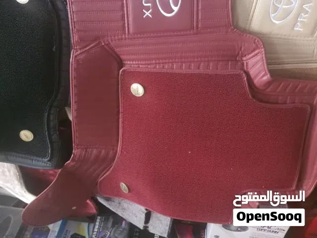 الفخامة تبدأ من التفاصيل.. دواسات أرضية ملكية لسيارتك الفاخرة!