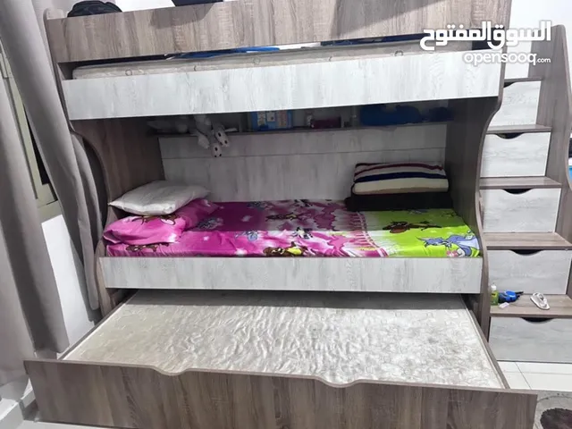 سرير أطفال مكون من طابقين و3أسره