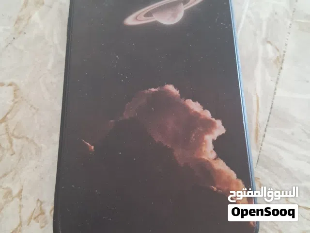 ملحقات هواتف وأجهزة لوحية مستعملة بحالة جيدة