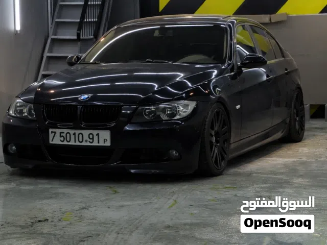 BMW E90 320i