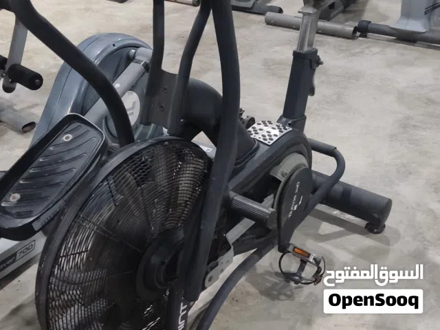 ماكنات تخفيف الوزن وبناء الاجسام بحاله ممتازه وسعر ممتاز