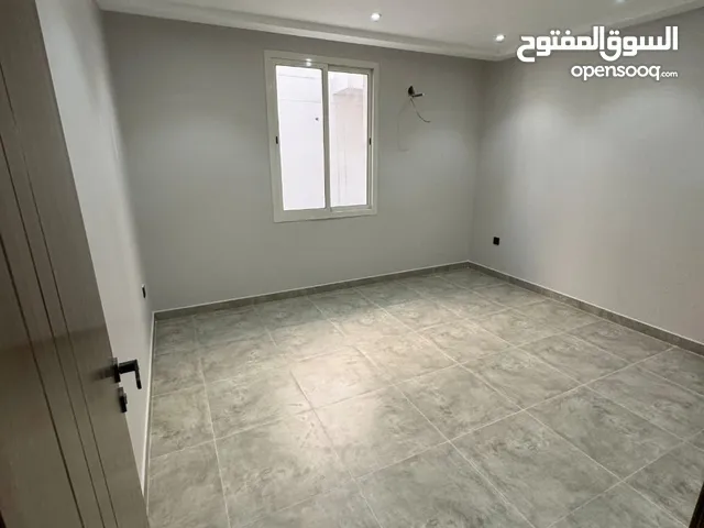 500 m2 3 Bedrooms Apartments for Rent in Dammam Al Omal