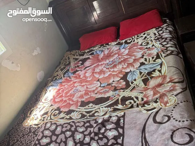 غرفة نوم بحالة ممتازة