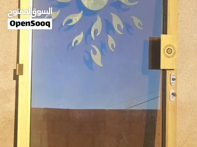 باب المنيوم