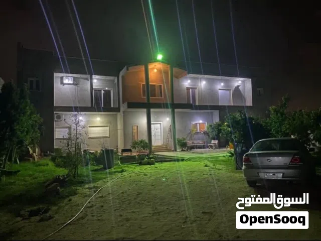 300 m2 More than 6 bedrooms Townhouse for Sale in Tripoli Ain Zara