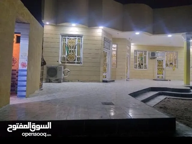 3 Bedrooms Farms for Sale in Basra Zubayr