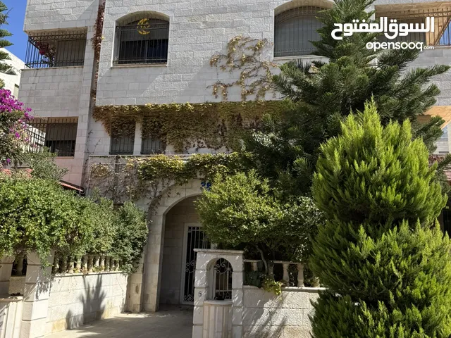 214 m2 4 Bedrooms Apartments for Sale in Amman Khalda