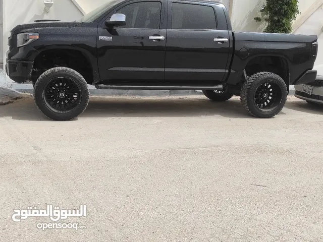 Used Toyota Tundra in Tripoli