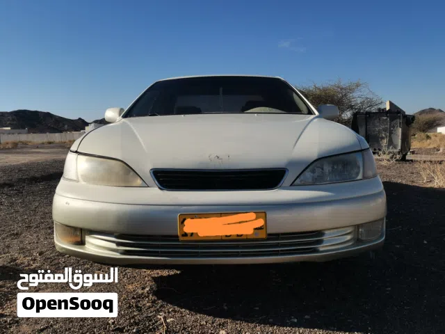 لكزس ES 300 موديل 1999