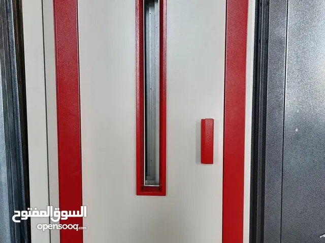 مصاعد خارجي أو داخلي