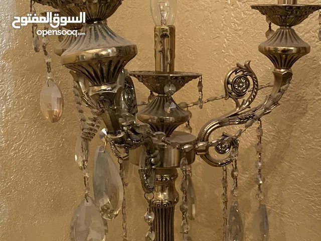 ابجورة للطاولة نظيفة جدا واستخدمت كثيرا