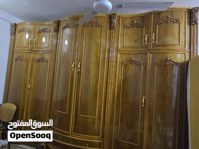 غرفة نوم شبة جديدة  نجارة خشب