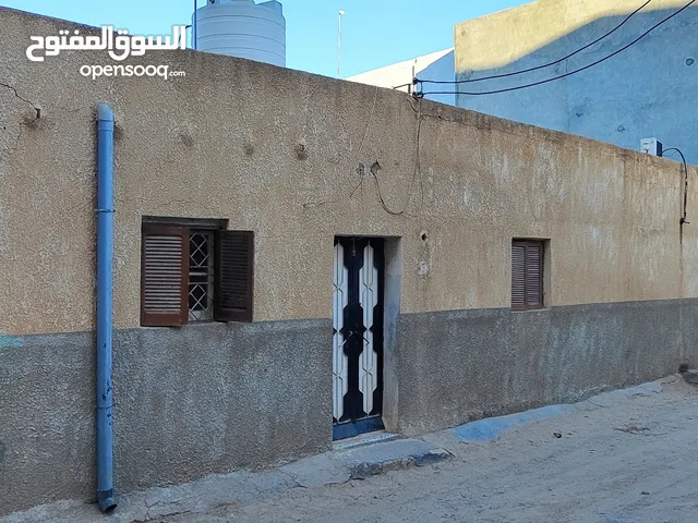 140 m2 4 Bedrooms Townhouse for Sale in Tripoli Souq Al-Juma'a