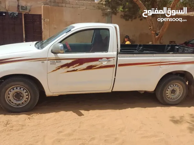 Used Toyota Hilux in Ghat