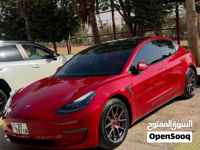 2022 تيسلا موديل 3 Long Range