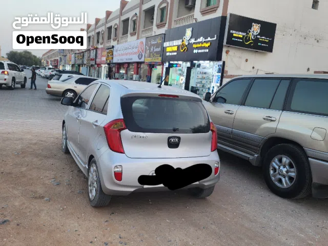 2015 كيا بيكانتو Standard