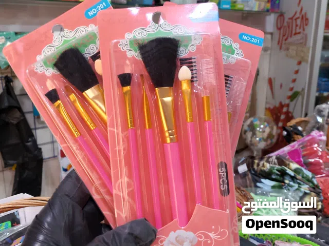 فرشاة ميكياج