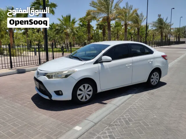 2015 Toyota Yaris Basic